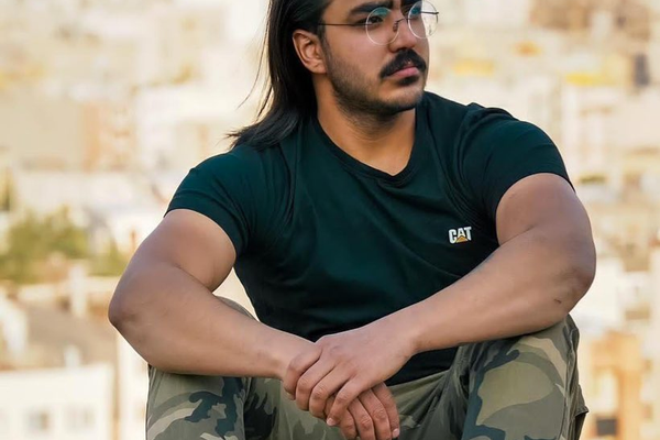 الإعدام الثاني على خلفية الانتفاضة الشعبية الإيرانية.. ورجال الأمن يدفنون رضا رهنورد سرًا