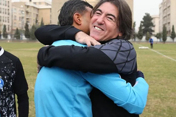 رامین رضاییان یک روز پس از اخراج موقت، به تمرین استقلال برگشت