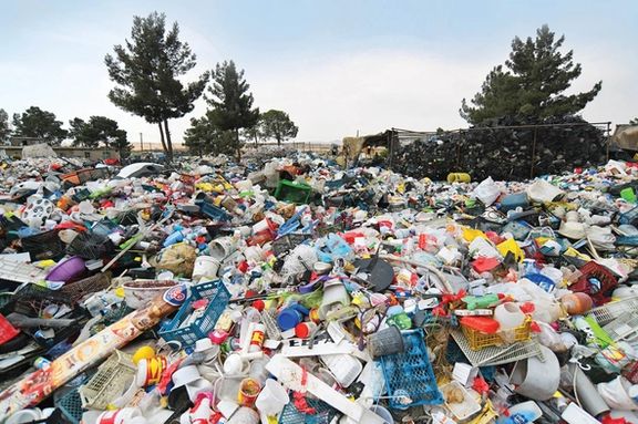 مدیر مجتمع بازیافت آرادکوه: انواع اسلحه و اعضای بدن انسان در زبالههای تهران پیدا میشود