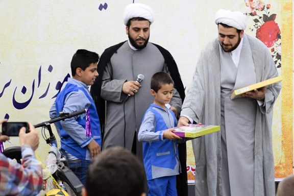 یک مقام آموزشوپرورش: بیش از ۹۵ درصد خانوادهها از حضور روحانیون در مدرسه راضیاند