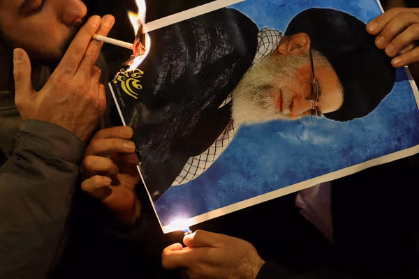 As US weighs attack, fate of Iran protests may hang in the balance