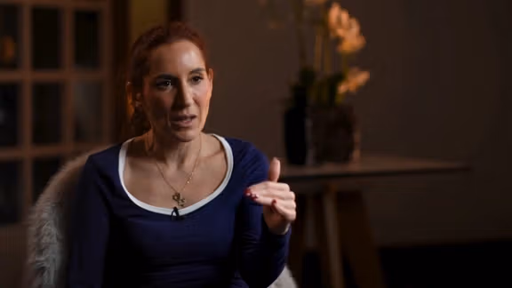 نفوذ تا بیت خامنهای؛ روایت کاترین شکدم از دسترسی به هسته قدرت در جمهوری اسلامی