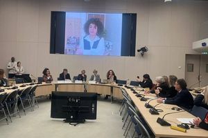 نرگس محمدی به سنای فرانسه: برای گذار از جمهوری اسلامی تلاش میکنم