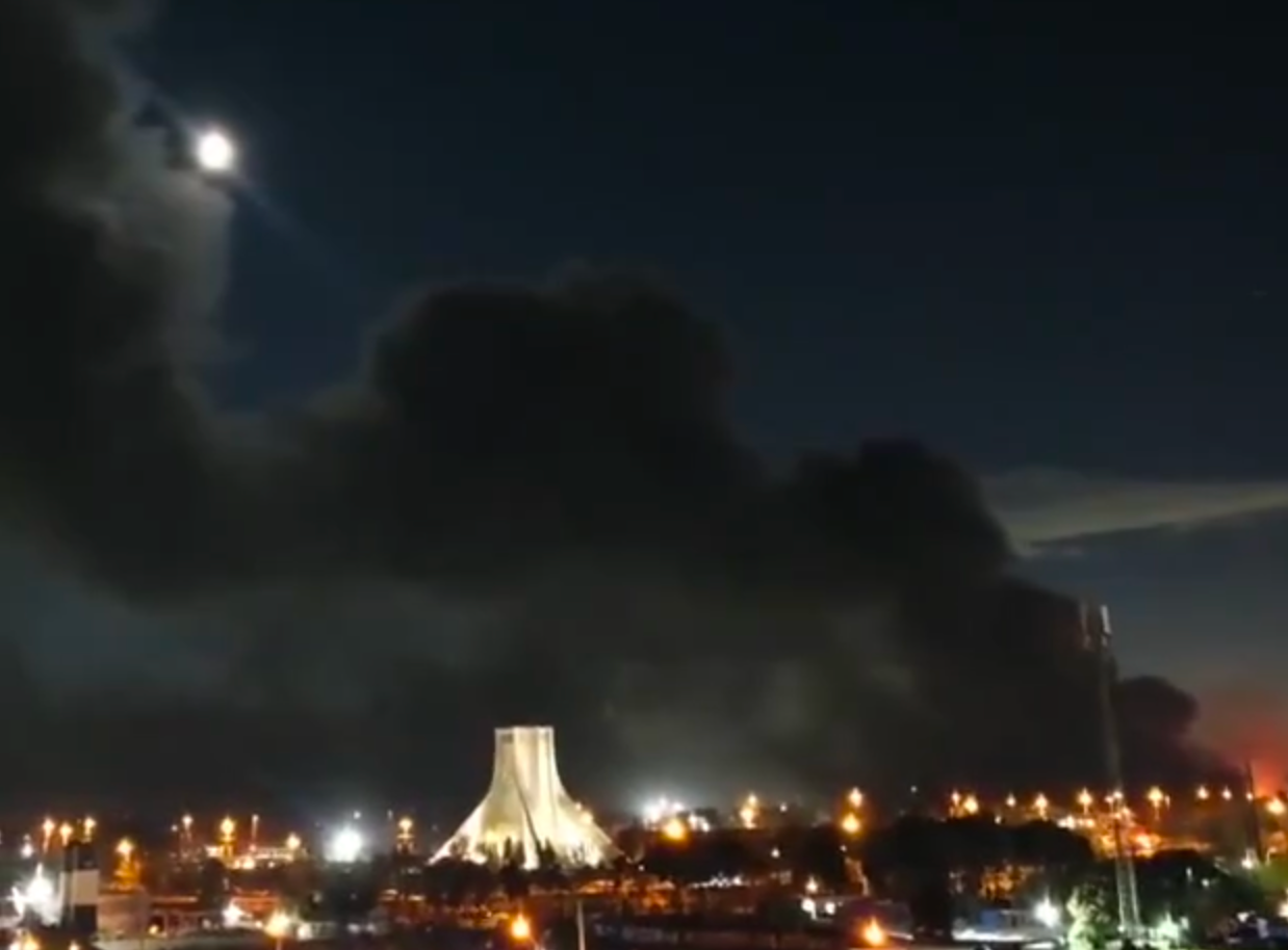 از تهران تا جنوب؛ گزارش‌های مردمی از موج تازه انفجارها و پرواز جنگنده‌ها خبر می‌دهند