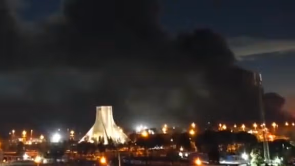 از تهران تا جنوب؛ گزارشهای مردمی از موج تازه انفجارها و پرواز جنگندهها خبر میدهند