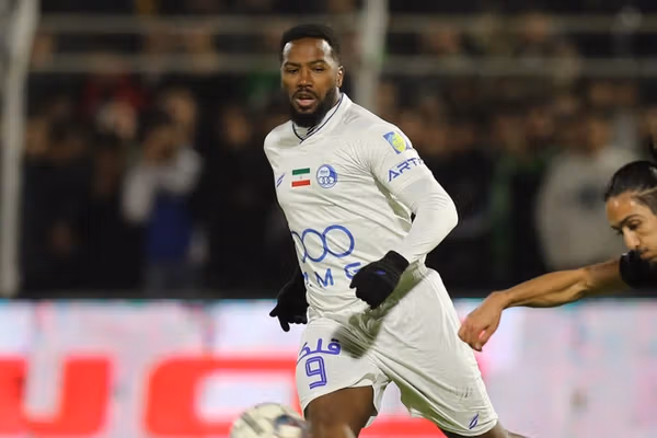 معاون پیشین استقلال: با نازون قرارداد ۲,۸ میلیون یورویی بستیم، بعدا فهمیدیم مشکل قلبی دارد