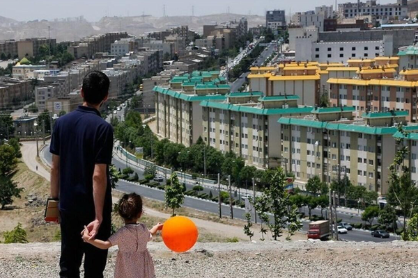 Skyrocketing rents push Iranians back to parents’ homes, shared housing