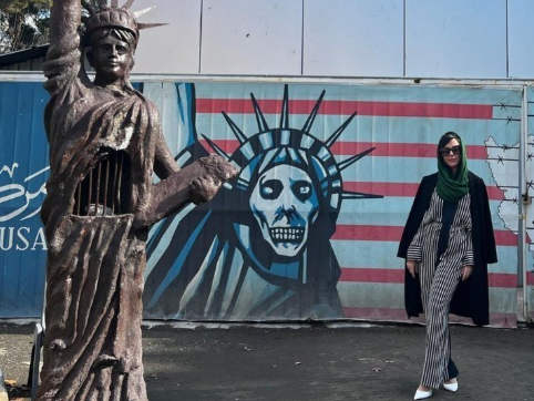 تسنیم درباره سفر بازیگر پورن به ایران: سیستم ویزادهی از ماهیت کاری مستهجن او خبر نداشت