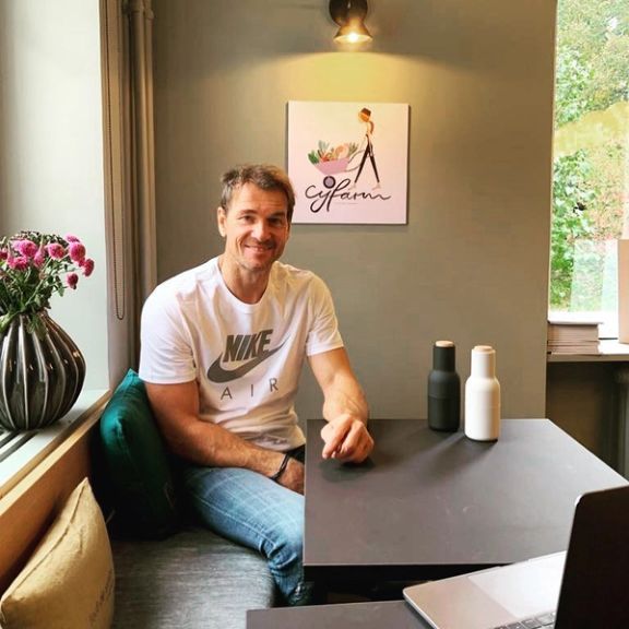 ینس لمان با اره برقی پارکینگ همسایه را تخریب کرد، ۴۲۰ هزار یورو جریمه شد