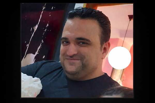 محمدرضا زمینی، شامگاه ۱۹ دی در گلشهر کرج با گلوله ماموران حکومتی کشته شد