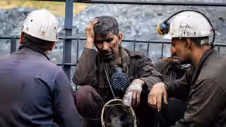 Unpaid wages push Iranian workers to brink