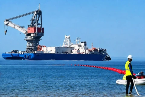 Iran risks losing ground as East-West trade routes expand