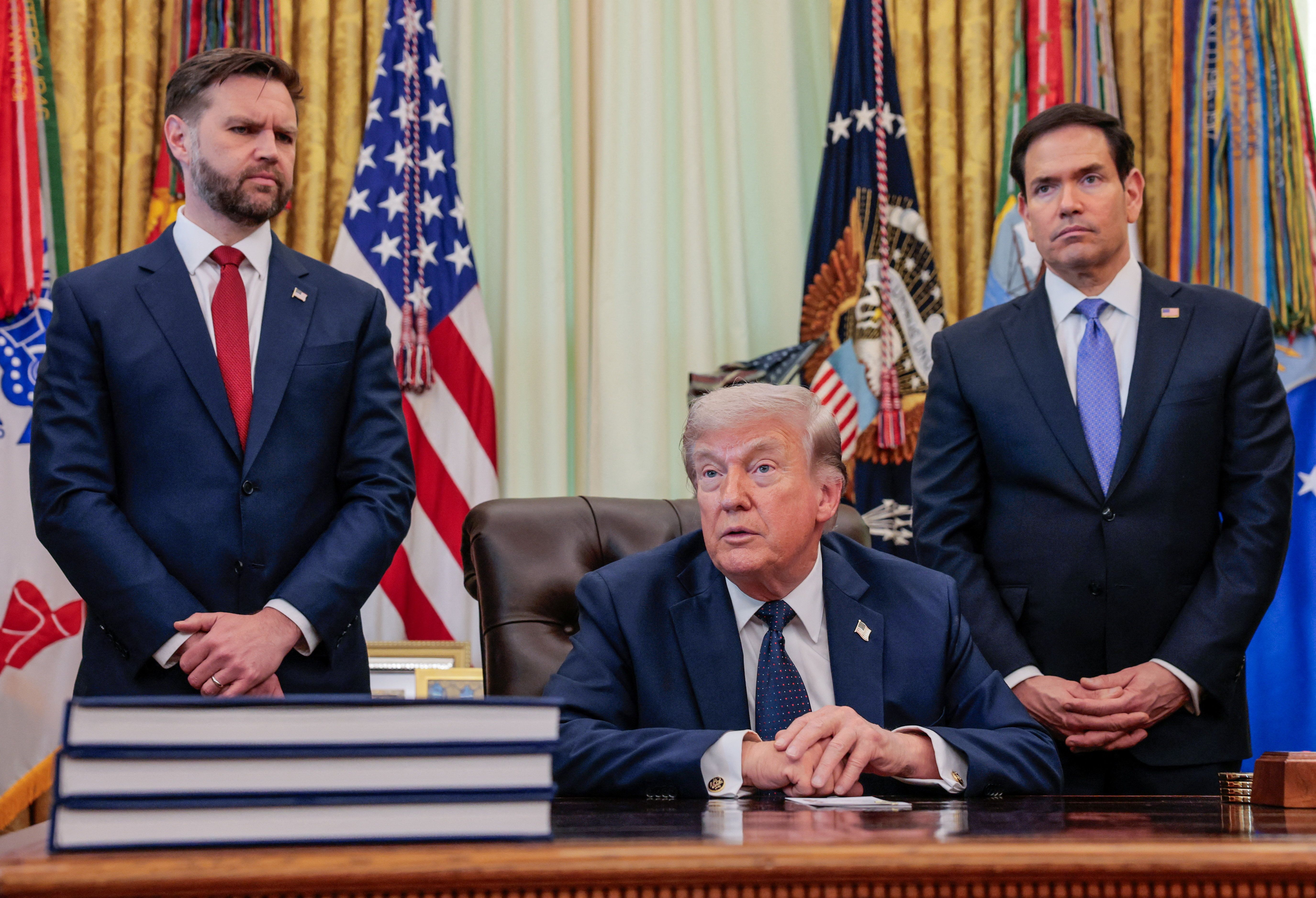 ترامپ: به هیچ وجه علیه جمهوری اسلامی از سلاح هسته‌ای استفاده نخواهم کرد