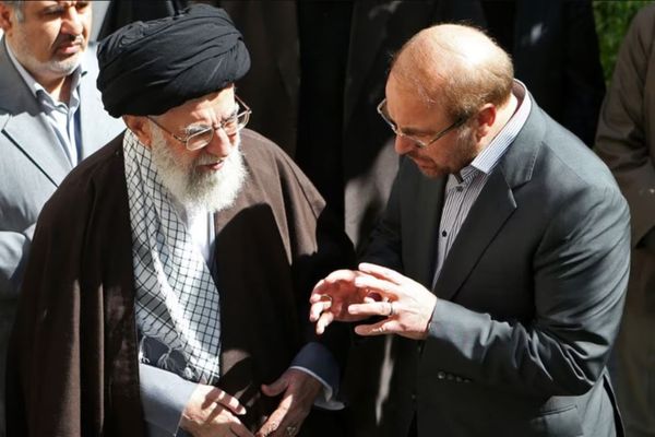 Khamenei Allegedly Assures Ghalibaf of Next Parliament Leadership