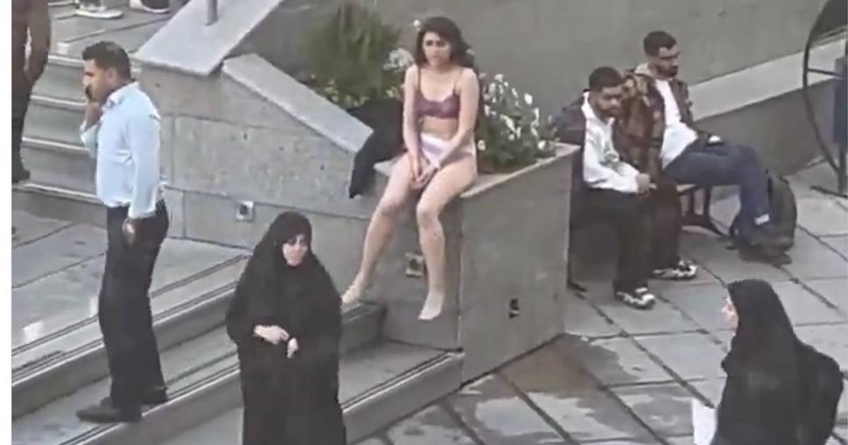 Student who stripped on campus undergoing treatment, Iran minister says | Iran International