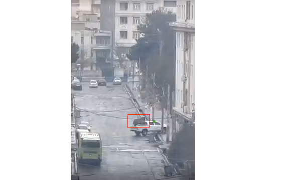 در شهریار در غرب تهران، ویدیویی که ۲۲ اسفند برای ایراناینترنشنال ارسال شد نشان میدهد یک وانت تویوتا به دبیرستان الزهرا وارد میشود که به نظر میرسد یک تیربار زیر برزنت آن پنهان شده است