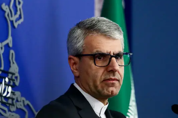 "الخارجية" الإيرانية تصف اتهام طهران بالتدخل في شؤون بريطانيا بـ"الإسقاط السخيف"