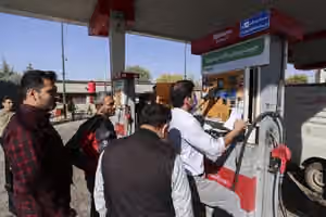 شهروندان درباره بنزین ۱۰ هزار تومانی: قیمت همهچیز بالا میرود
