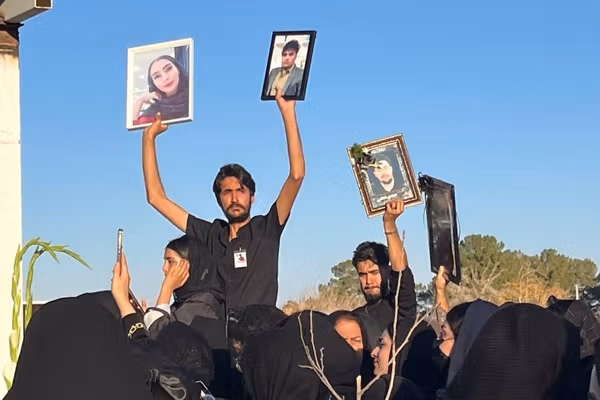 بیخبری از وضعیت معترضان در بازداشت؛ خانواده و نزدیکان جاویدنامان دستگیر شدند