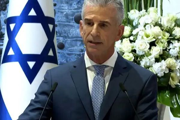 رئيس الموساد: إسرائيل لن تقف مكتوفة الأيدي أمام خداع إيران للعالم