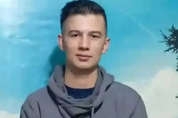 السلطات الإيرانية تلتزم الصمت حيال مقتل عامل البلدية على يد أحد مؤيدي النظام