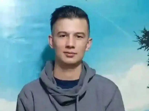 السلطات الإيرانية تلتزم الصمت حيال مقتل عامل البلدية على يد أحد مؤيدي النظام