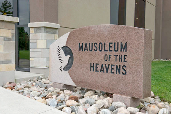 پدر یک قربانی هواپیمای اوکراینی برای اعتراض به نخستوزیر کانادا پیاده به پایتخت میرود