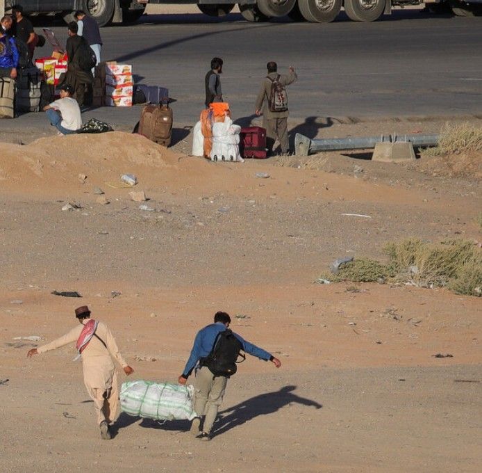 سازمان ثبت احوال: در استانهای مرزی شناسنامه افراد فوت‌شده به اتباع خارجی فروخته می‌شود