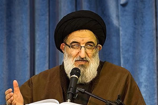 امام جمعه کرج: خونخواهی ما با از بین رفتن ریشههای ظلم و طاغوت ممکن خواهد بود