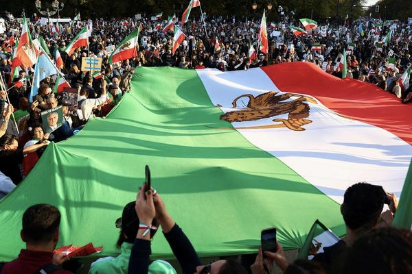 برلين تحذر من زيادة عمليات تجسس طهران على المعارضة الإيرانية في ألمانيا