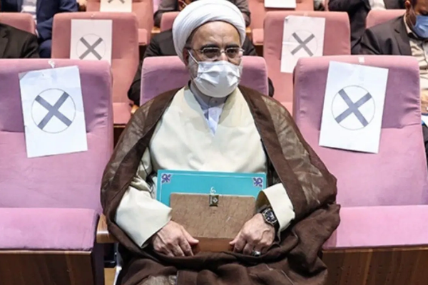 استقالة المساعد الأول لرئيس القضاء الإيراني بعد محاكمة ولديه بتهم الفساد وغسل الأموال