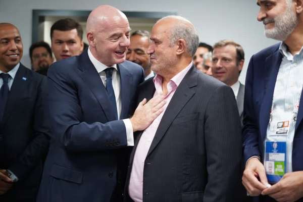 "فيفا" يرفض طلب إيران نقل مباريات منتخبها في كأس العالم 2026