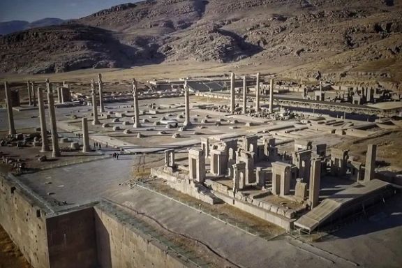 عضو هیات علمی دانشکده باستانشناسی: خطر فرونشست، تخت جمشید و نقش رستم را تهدید میکند