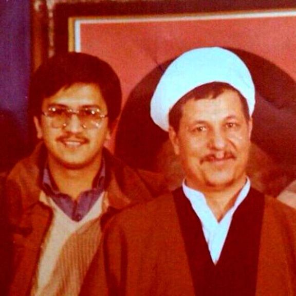 همتی از ۲۳ سالگی همزمان با مدیرعاملی علی لاریجانی در سال ۱۳۵۹ وارد صدا و سیما شد