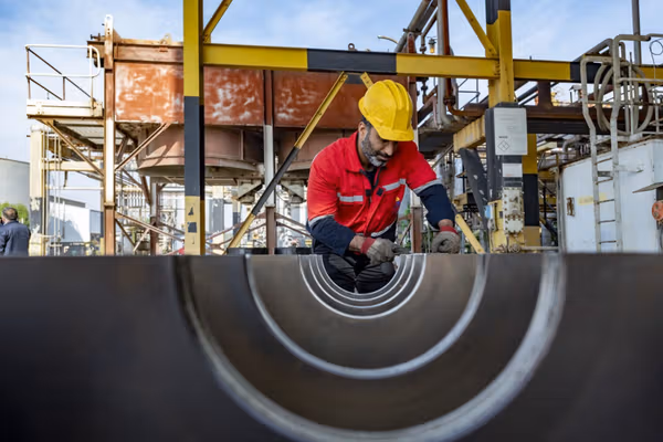 Iranian workers and consumers to bear cost of budget deficit, experts warn