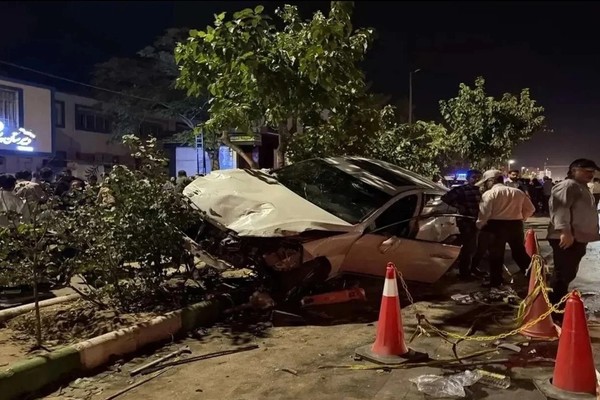 خطيب جمعة "مشهد" بإيران: اعتبار 4 أشخاص قُتلوا في حادث سير "شهداء" بأمر مجتبى خامنئي