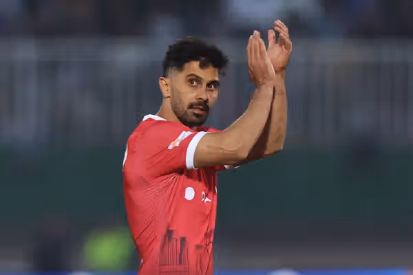 جدایی کاپیتان از جمع قرمزها؛ امید عالیشاه بهصورت توافقی از پرسپولیس جدا شد