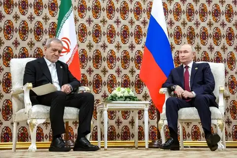 تسرّيبات من "الكرملين" تقوّض مزاعم موسكو بشأن التجارة بين روسيا وإيران بالروبل والتومان