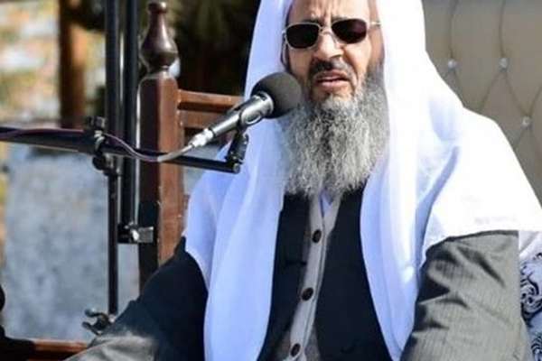 في أول تصريح بالعام الإيراني الجديد.. إمام أهل السنة يطالب بالإفراج عن السجناء السياسيين