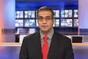 "سجادة حمراء من دماء الضحايا".. صحافي معتقل بـ"إيفين" يحذر من العودة لإيران ويهاجم النظام