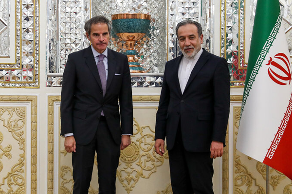 المجلس الأعلى للأمن القومي الإيراني: تعليق التعاون مع الوكالة الدولية للطاقة الذرية