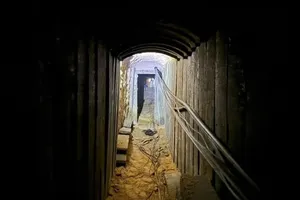 خبرنگاران خارجی با ورود به رفح، از یک تونل حماس بازدید کردند