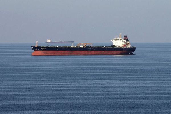 China continues to import Iranian oil using 'dark fleet' – CBS