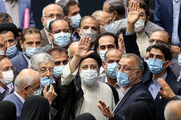 Conservatives In Iran Concerned Over Crisis, Public Anger