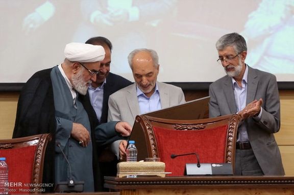 مراسم بزرگداشت میرمحمدصادقی، با حضور محمدی گلپایگانی، رئیس دفتر علی خامنهای، سال ۱۳۹۴