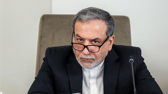 وزير الخارجية الإيراني يعلن استعداد بلاده لاستقبال عروض ترامب بالتفاوض