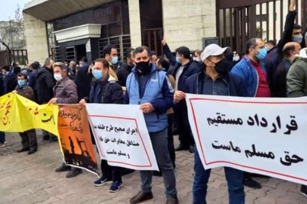 نماینده کارگران در کانون شوراهای کار: منافع آقازادهها مانع حذف شرکتهای پیمانکاری است