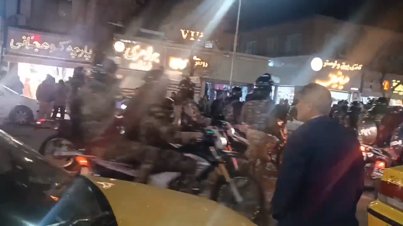 شاهزاده رضا پهلوی: علی‌رغم سرکوب نظام، ایستادگی مردم ایران ستودنی است