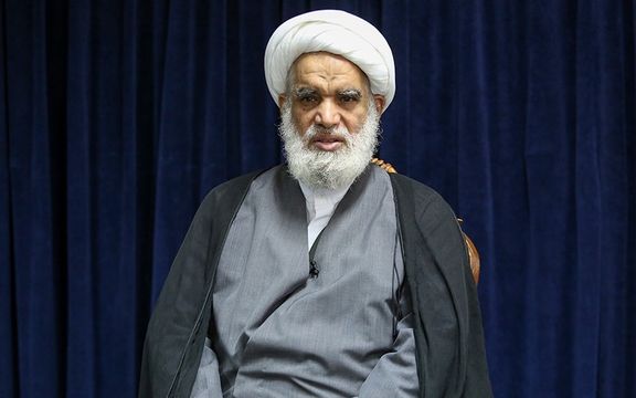 عضو مجلس خبرگان: دشمن میداند که قدرت جمهوری اسلامی در پیوند مردم با ولی فقیه است