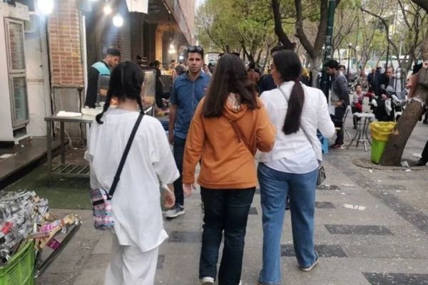 Pezeshkian between a rock and a hard place over hijab
